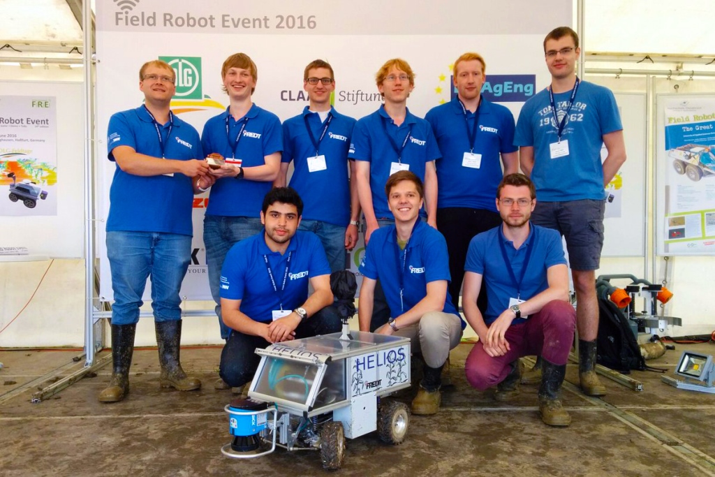 Das FREDT-Team des IMN der TU Braunschweig beim Field Robot Event