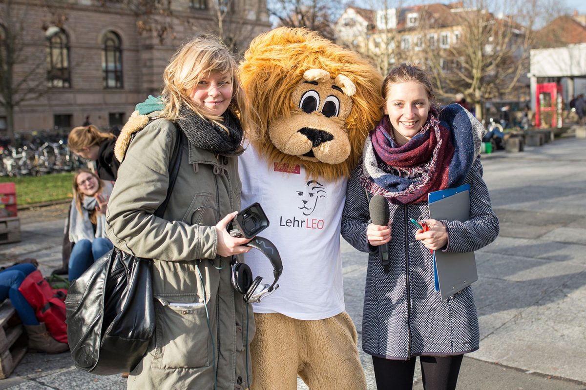 Heiße studentinnen Heiße studentinnen
