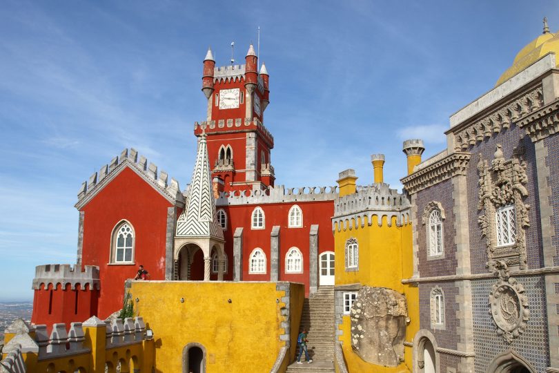 Zu sehen ist der Palast "Palacio da Pena".